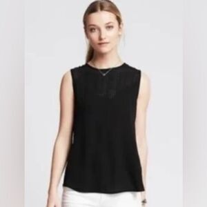 Banana Republic Black Sleeveless Perforated Tank Top Blouse Women’s Petite XS